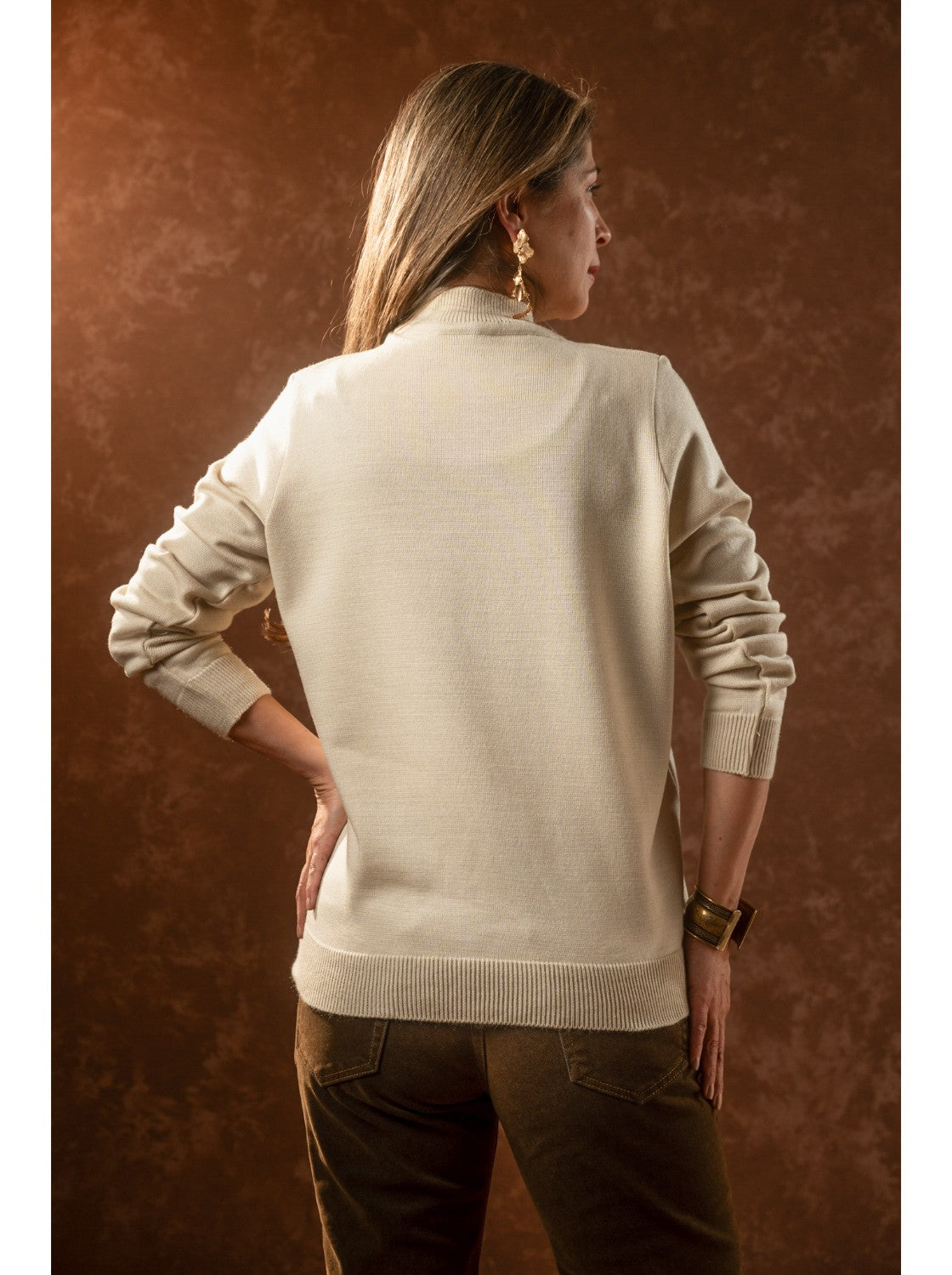 Buzo Tejido para Mujer. Almendra Habano