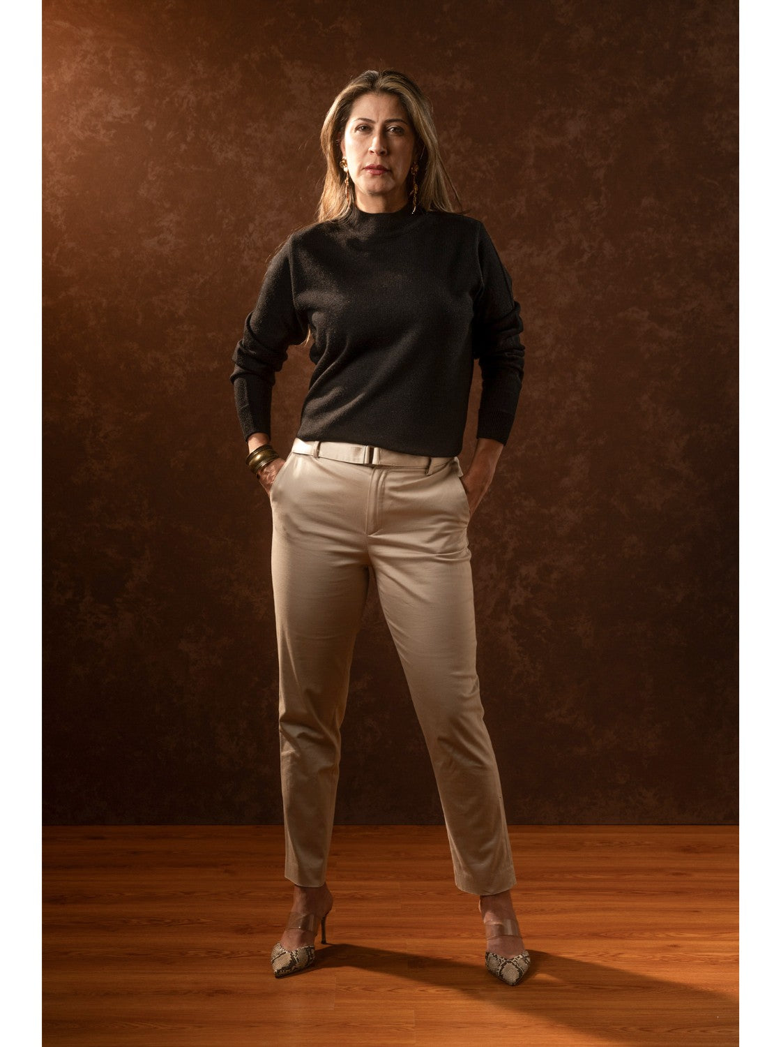 Buzo Tejido para Mujer. Almendra Negro