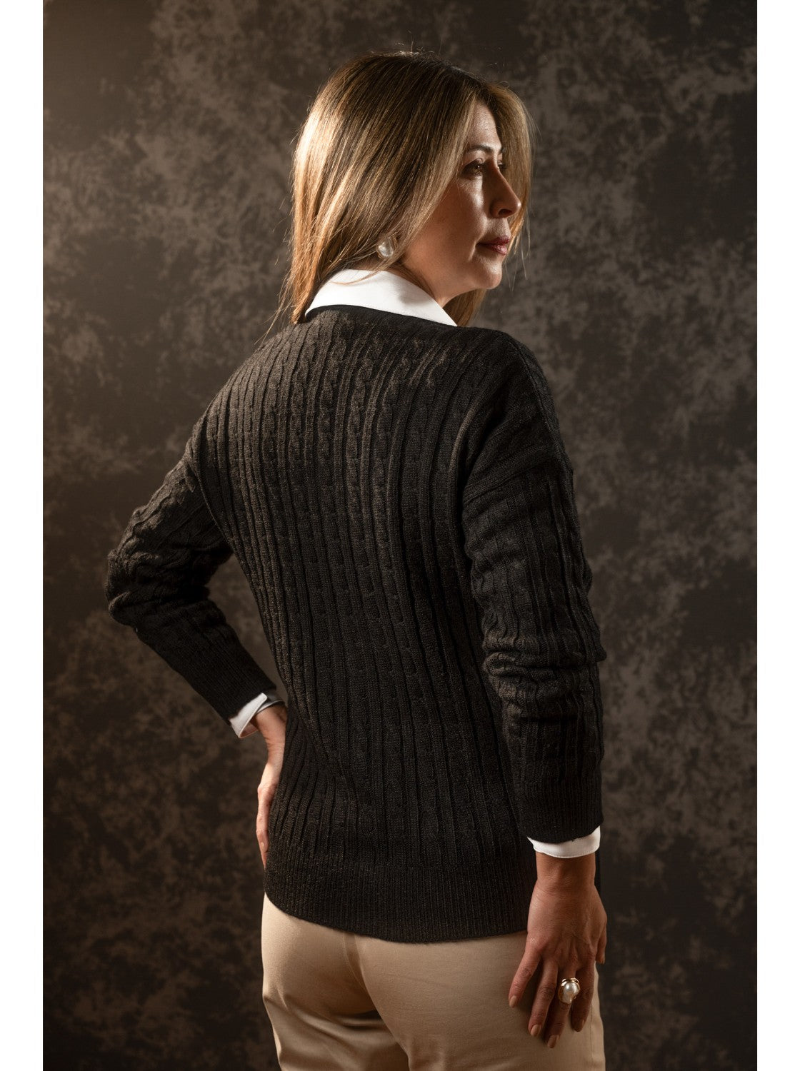 Buzo de Mujer Cuello V. Maria Paula Negro