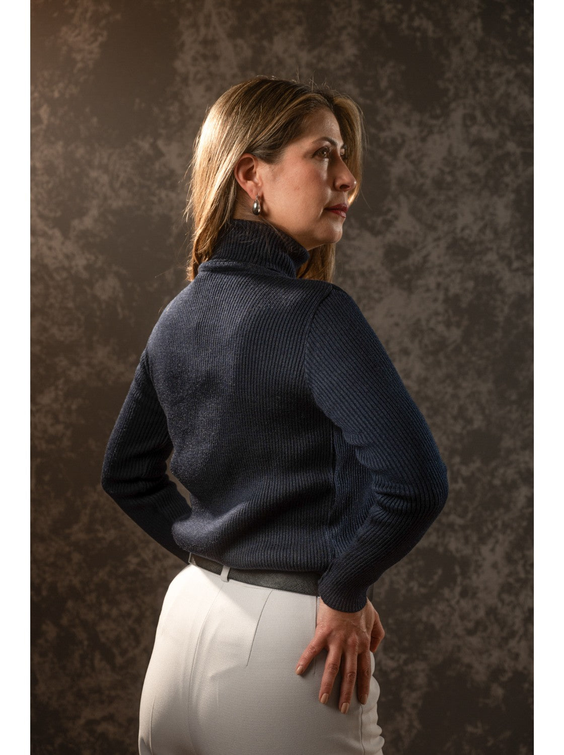 Buzo clasico para Mujer. Resortado Azul Oscuro