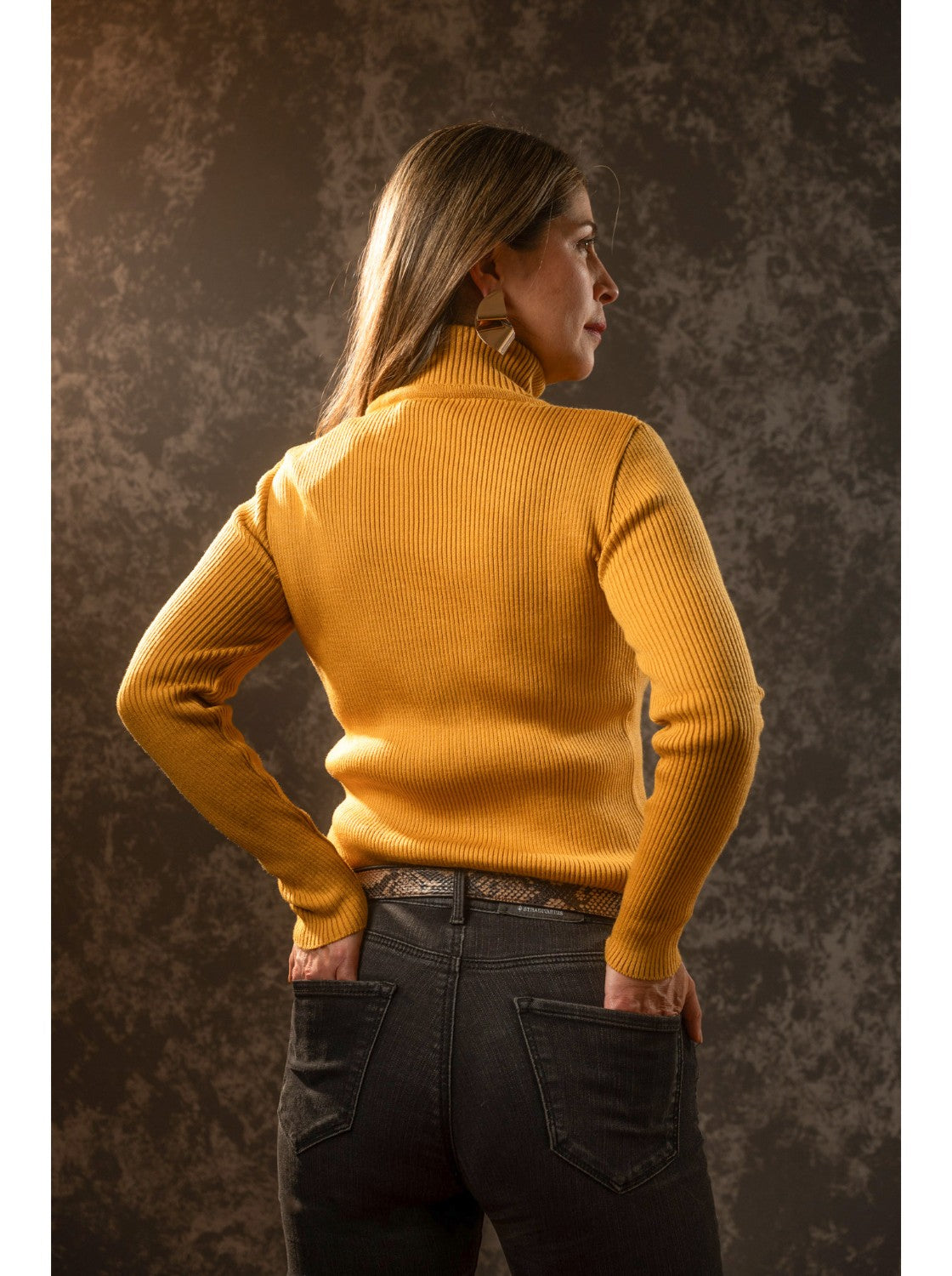 Buzo para Mujer Tejido. Resortado Mostaza