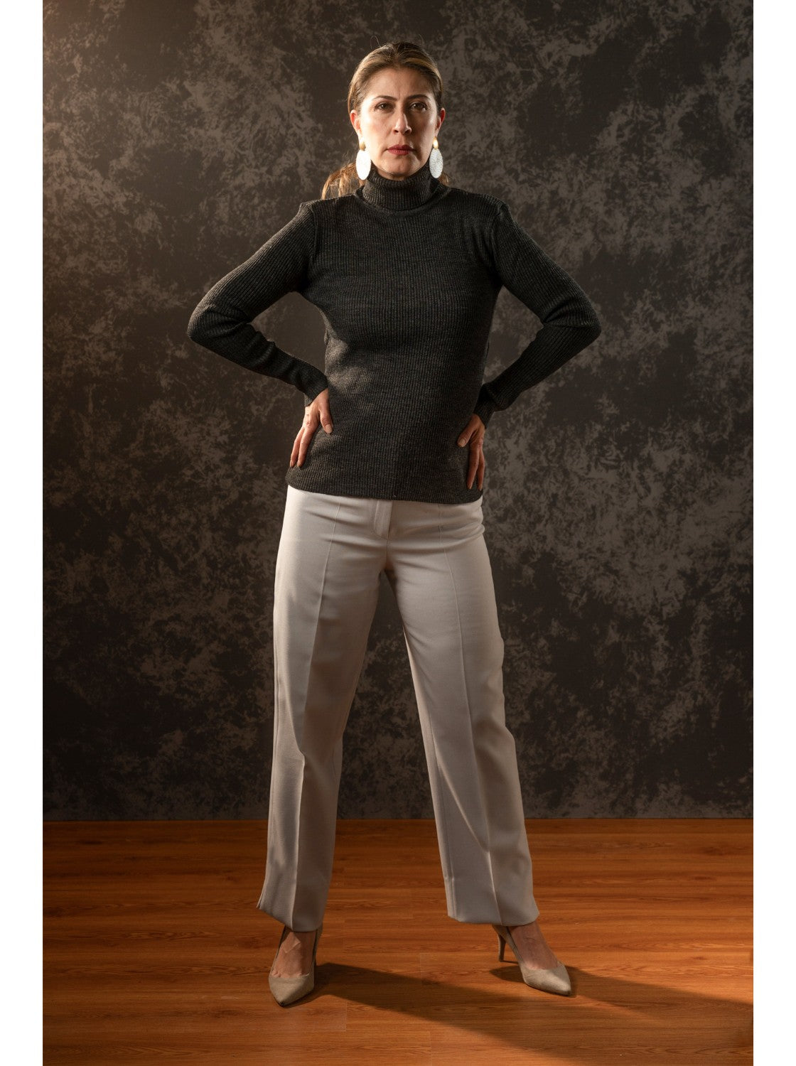 Buzo para Mujer Tejido. Resortado Negro