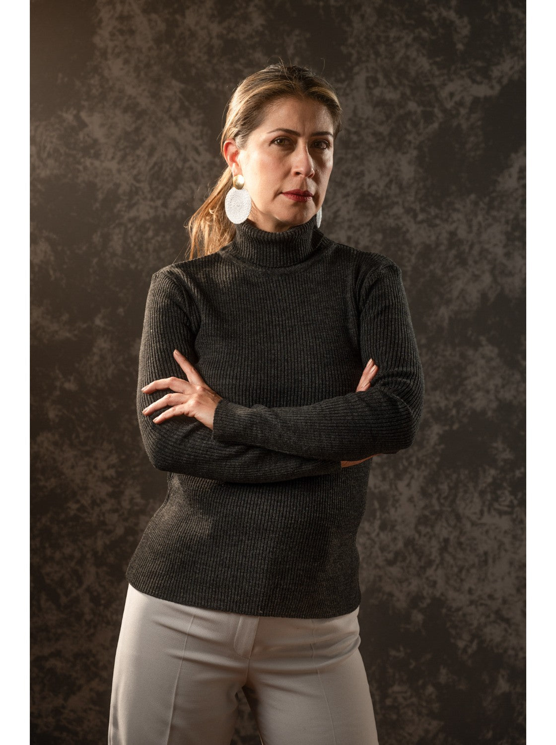 Buzo para Mujer Tejido. Resortado Negro