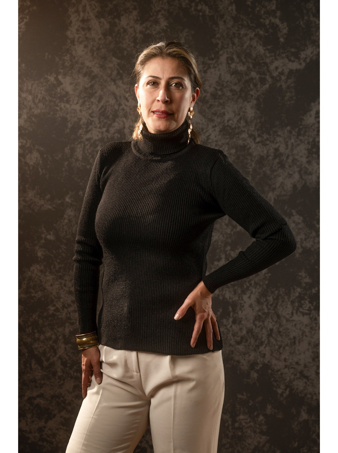 Buzo para Mujer Tejido. Resortado Negro