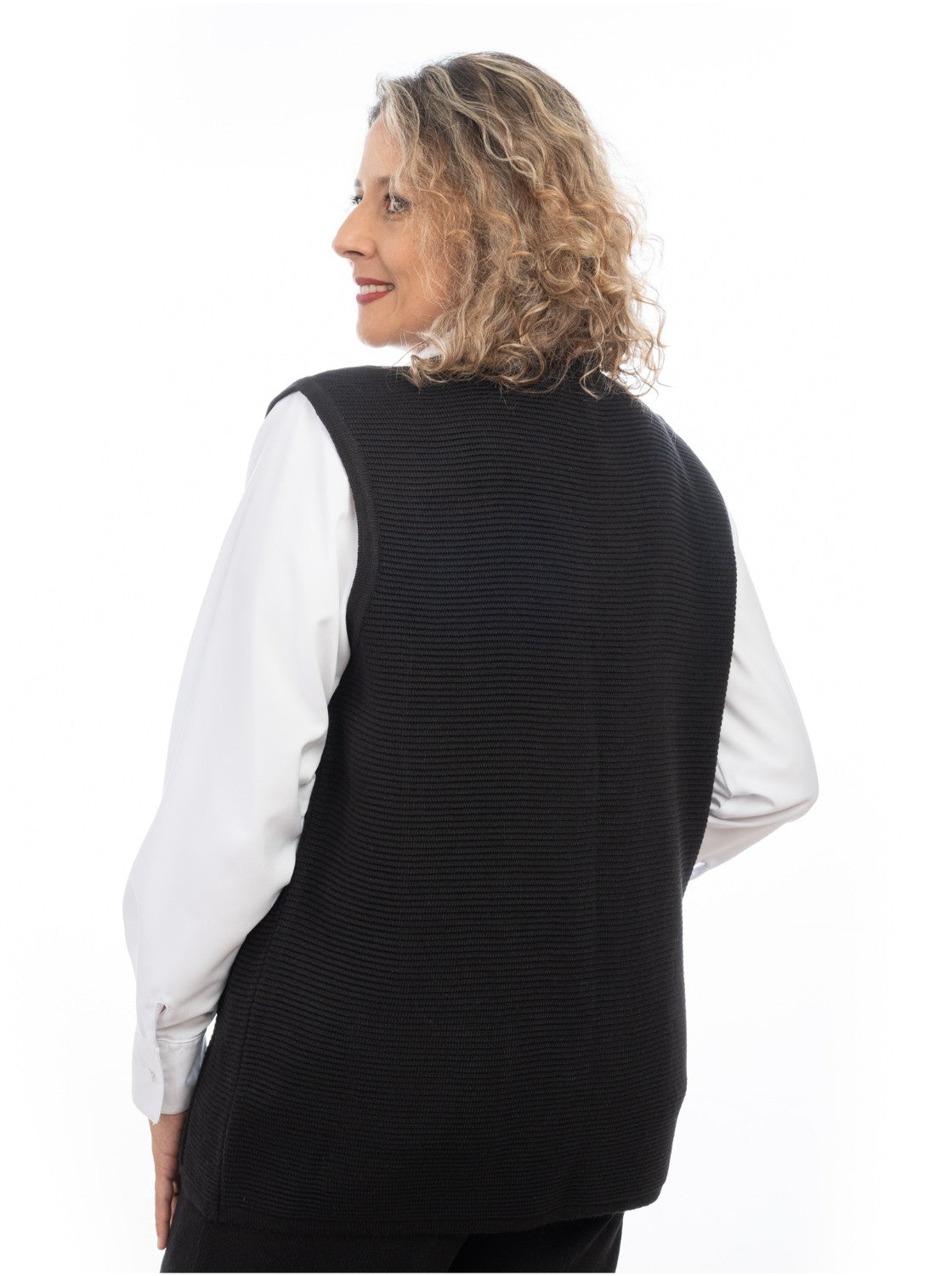 Chaleco de lana para Mujer. Luciana Negro – Tejidos Casadiego
