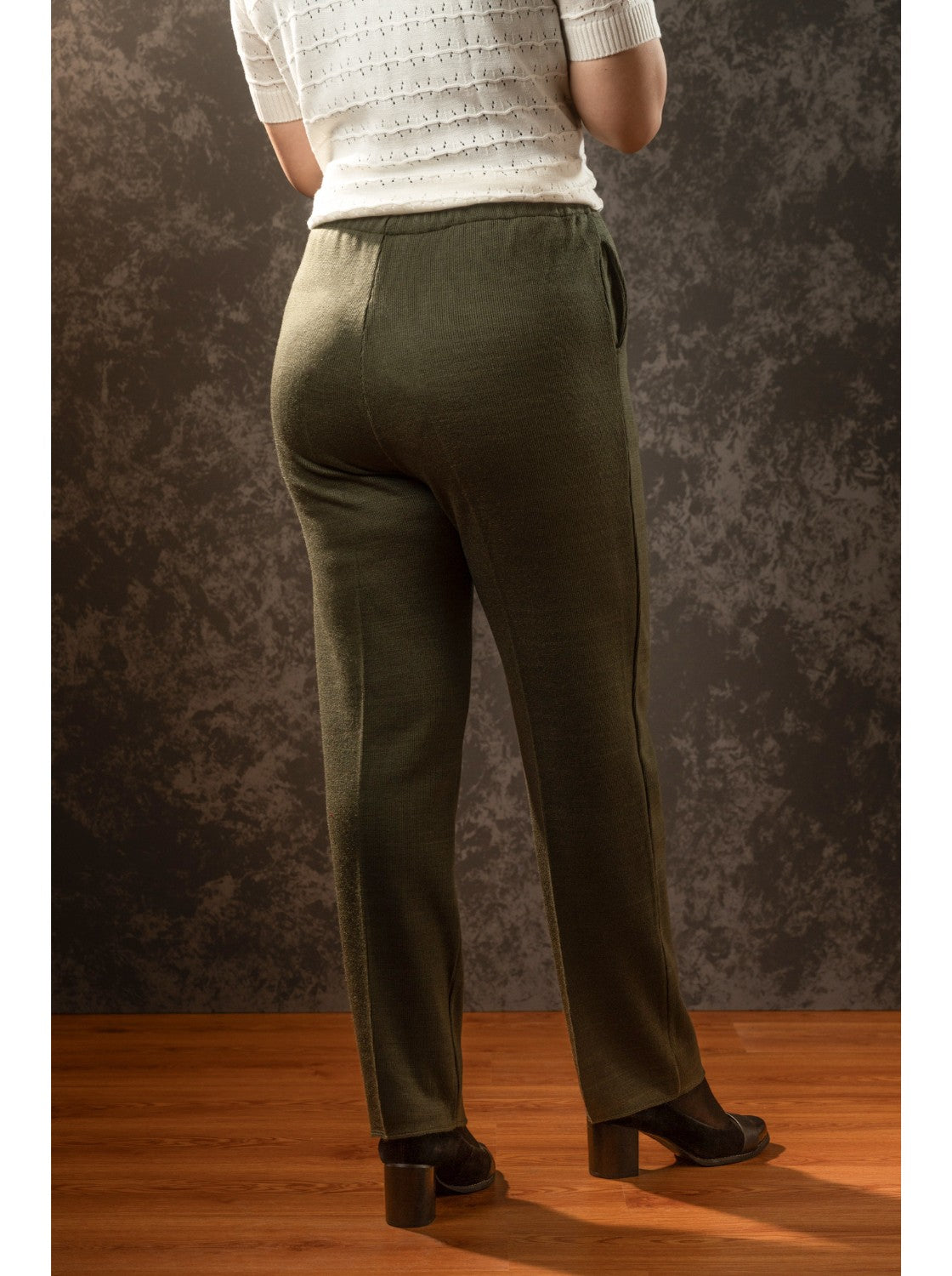 Pantalon para mujer Verde Hoja seca. Casadiego