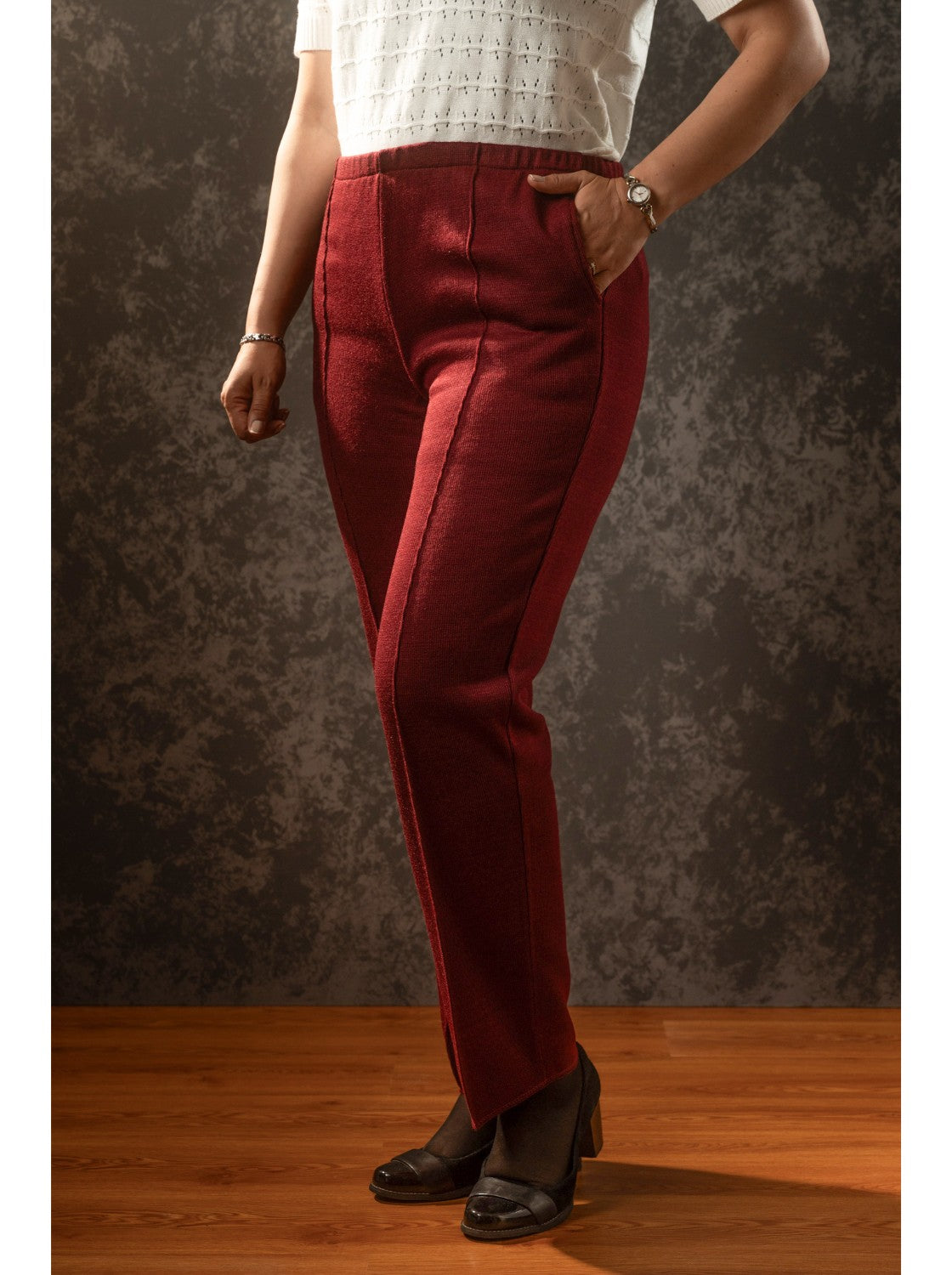 Pantalon para mujer Vinotinto. Casadiego