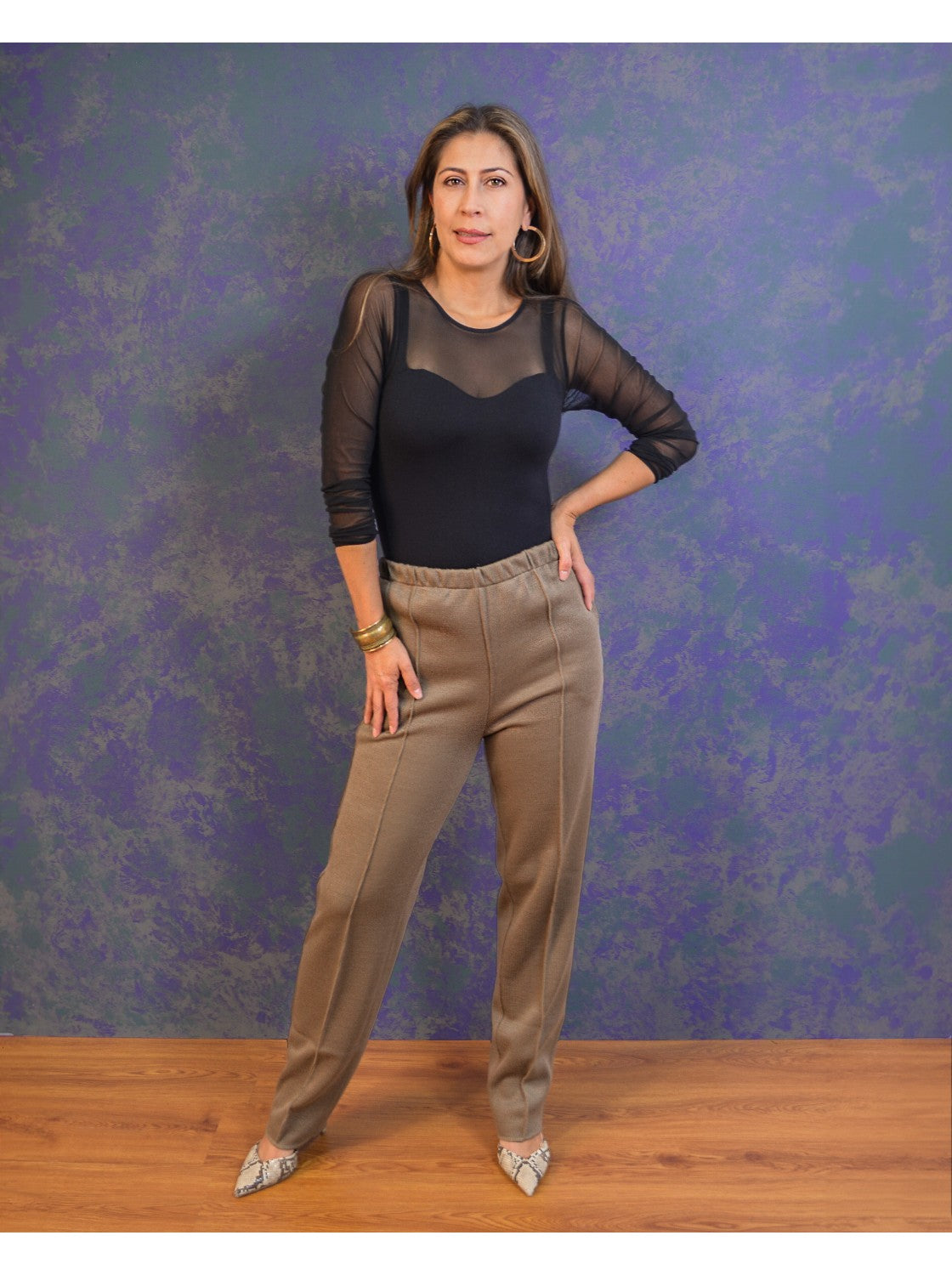 Pantalon para mujer Taupe. Casadiego