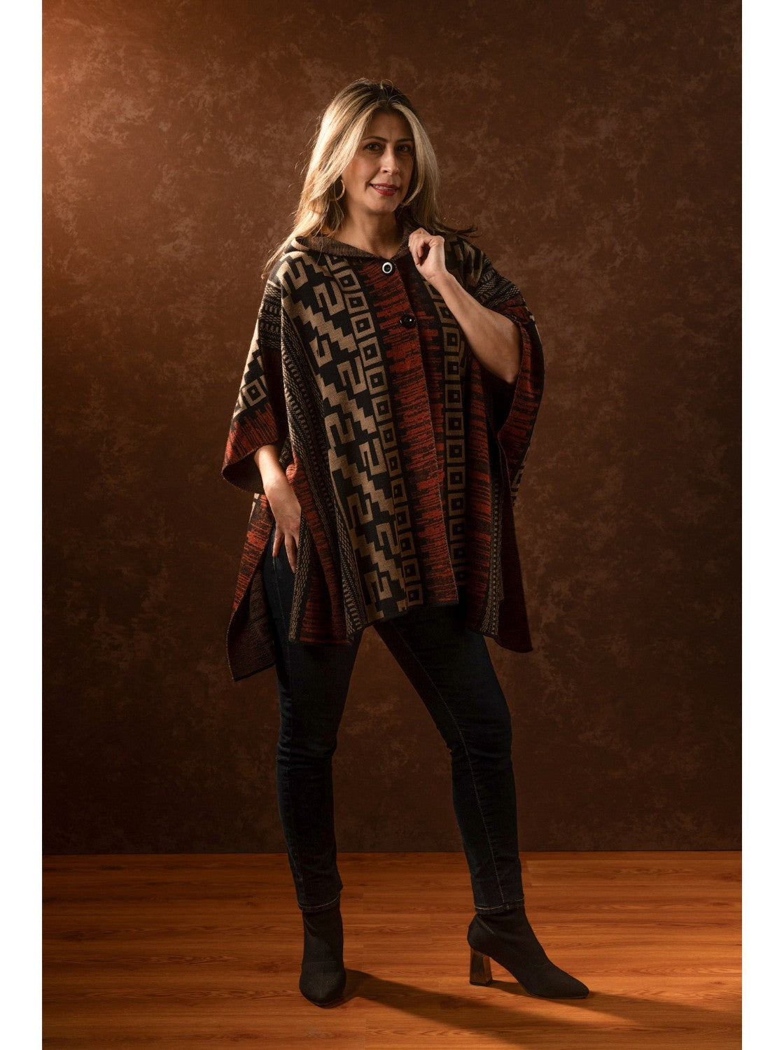 Ruana Moderna para mujer. Candela Terracota