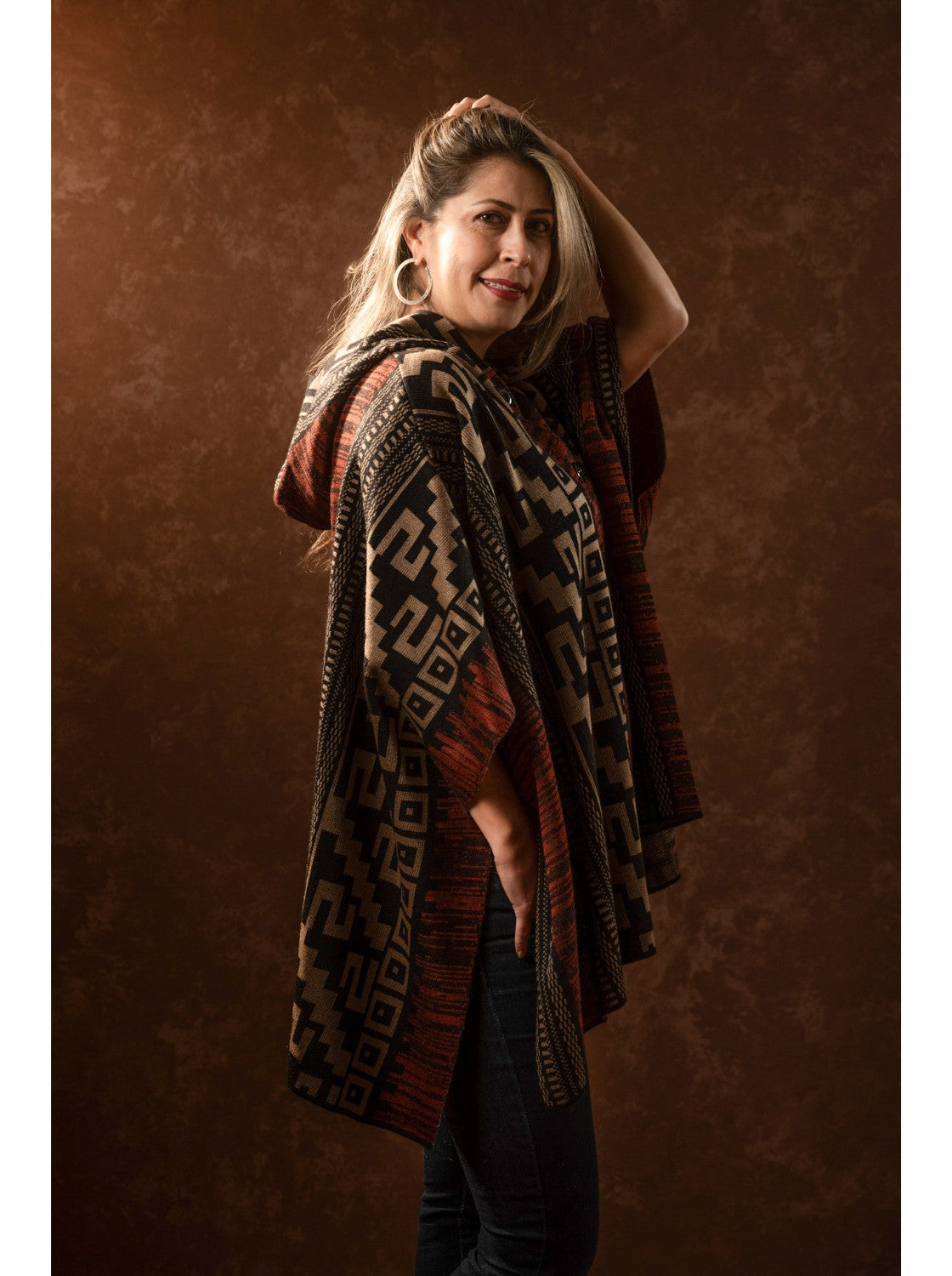 Ruana Moderna para mujer. Candela Terracota