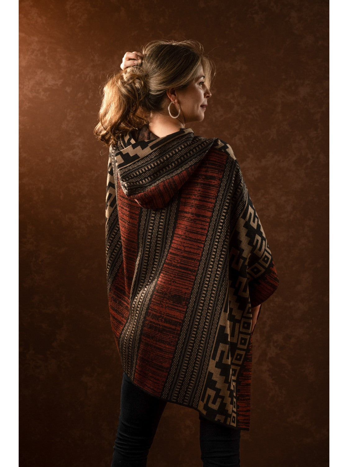 Ruana Moderna para mujer. Candela Terracota