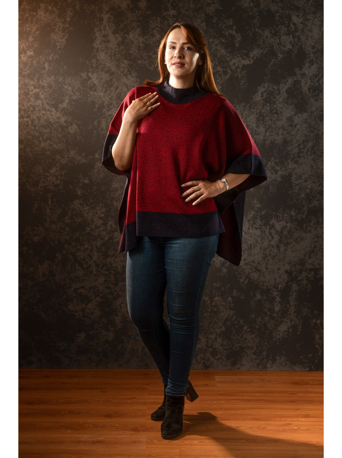 Ruana de mujer. Dalila Azul-Rojo