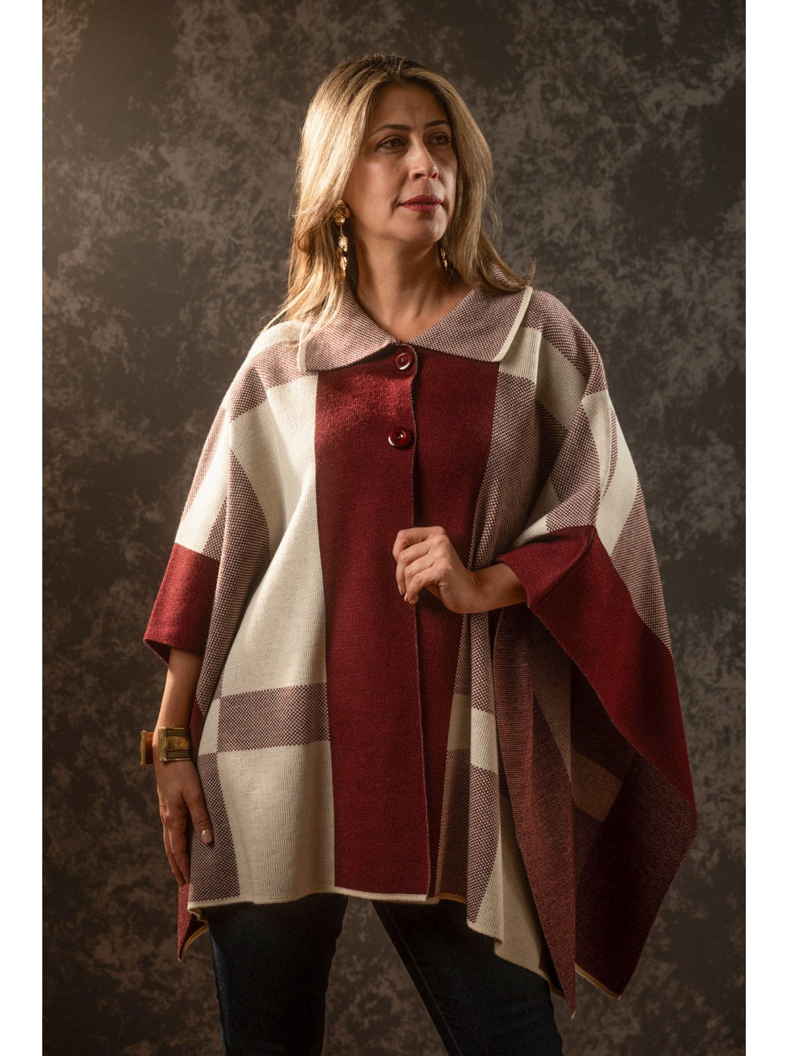 Ruana tejida. Ibiza Vinotinto-Habano