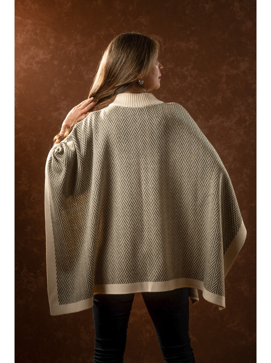 Ruana abierta para mujer. Mara Habano