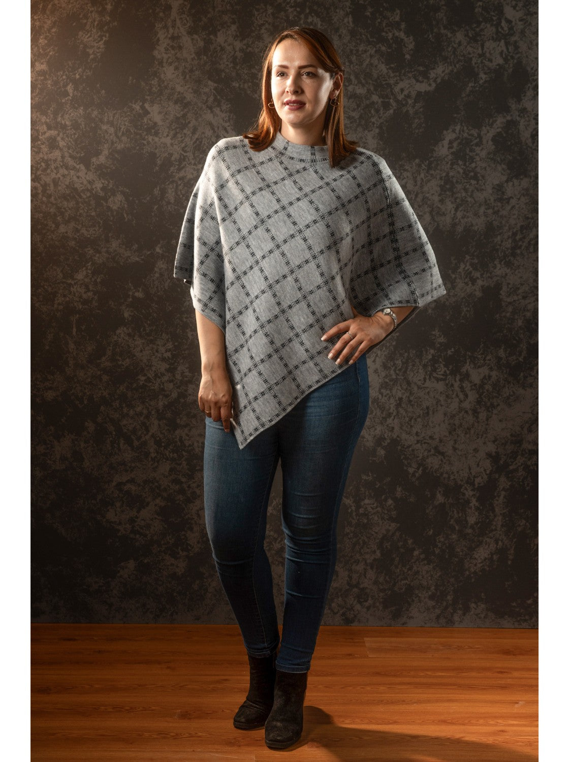 Ruana de moda para  mujer. Mayo Gris Claro-Gris Oscuro