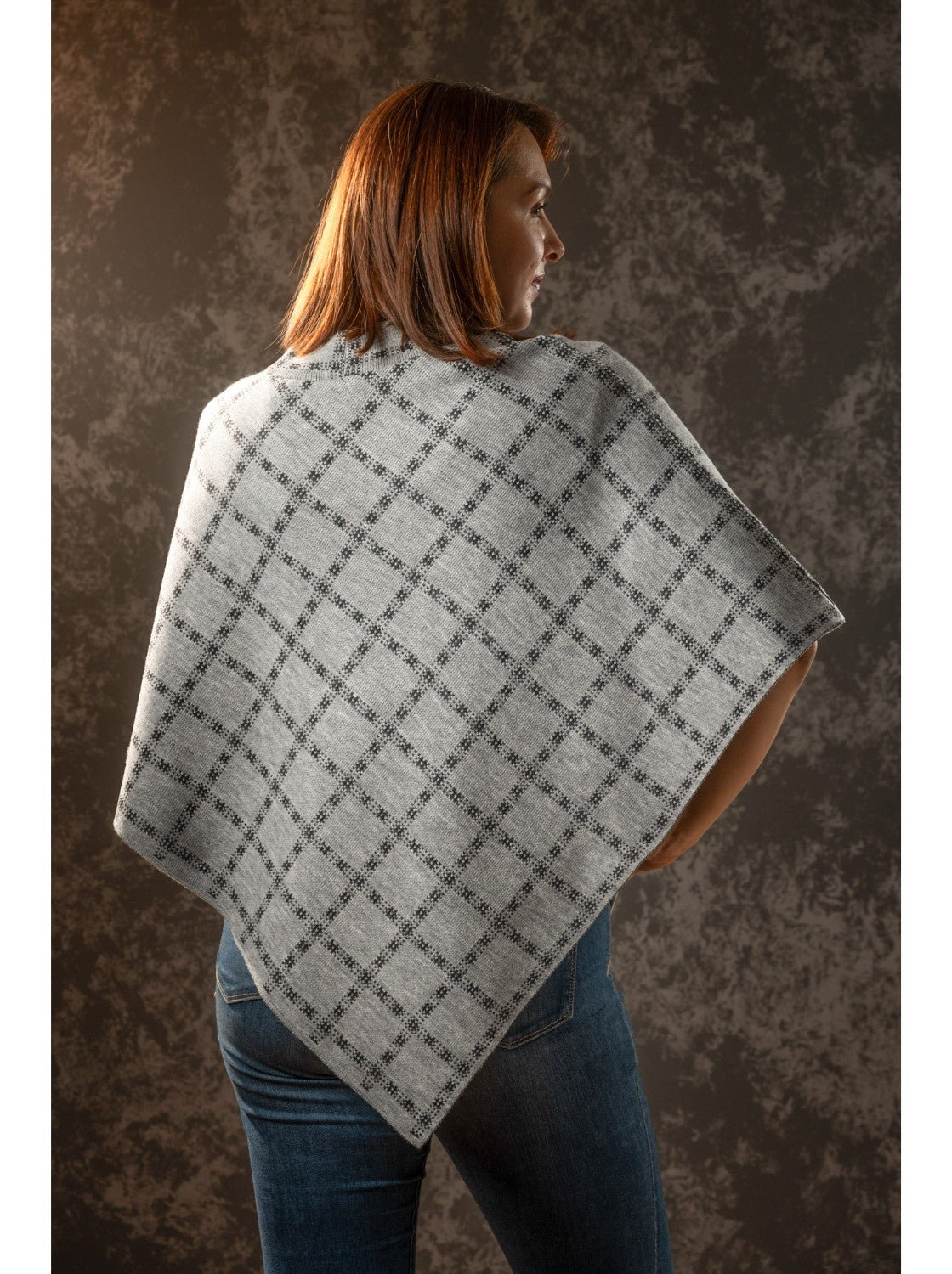 Ruana de moda para  mujer. Mayo Gris Claro-Gris Oscuro