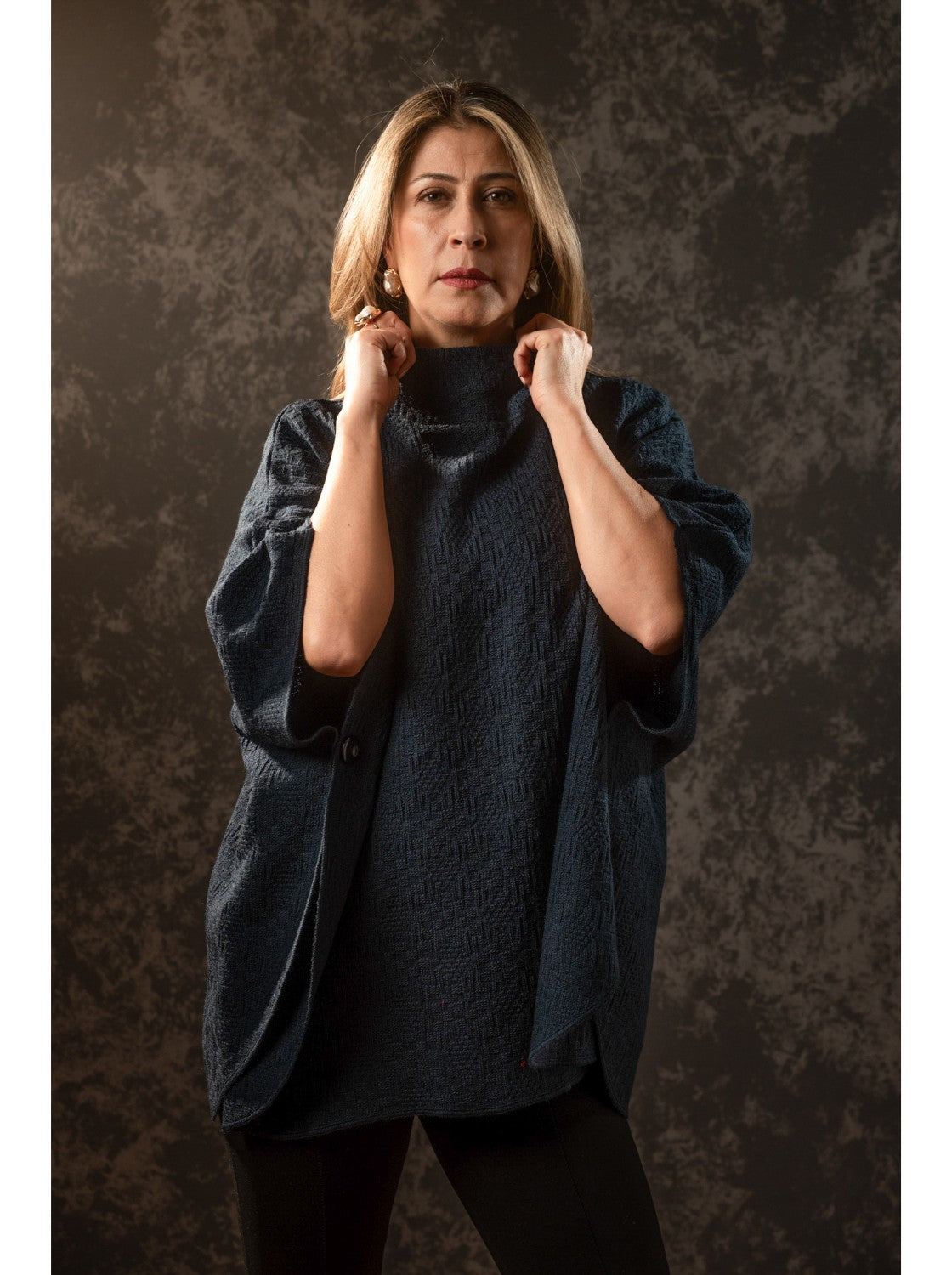 Ruana para mujer. Nevada Azul Oscuro