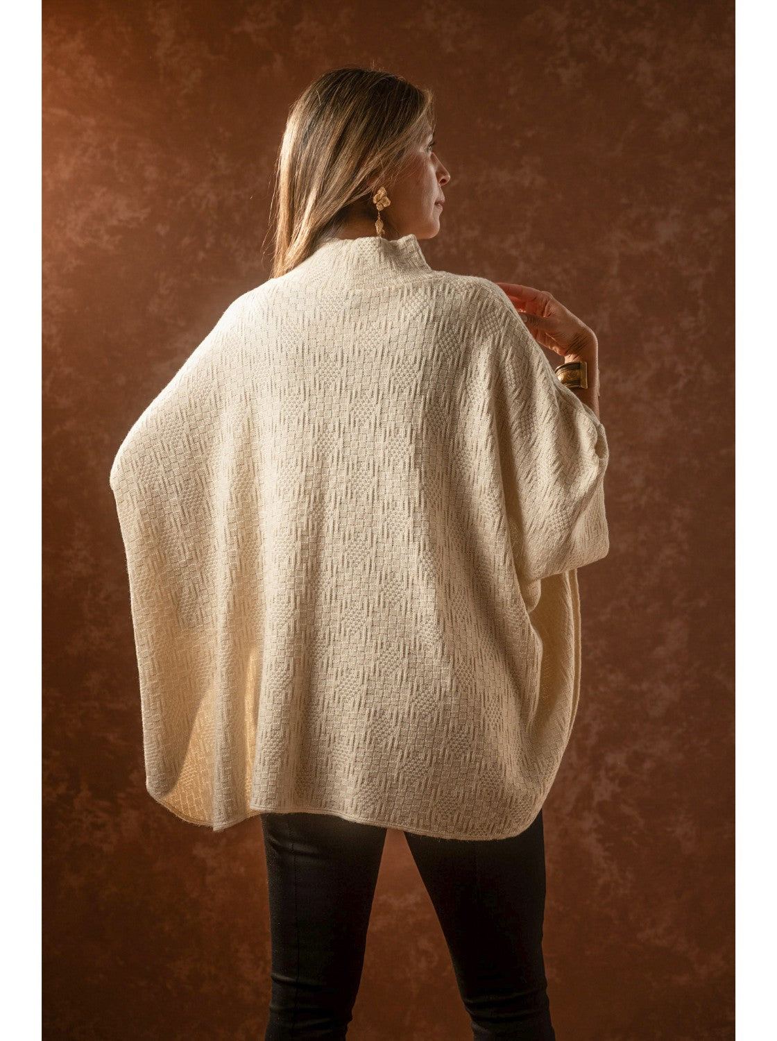 Ruana para mujer. Nevada Habano