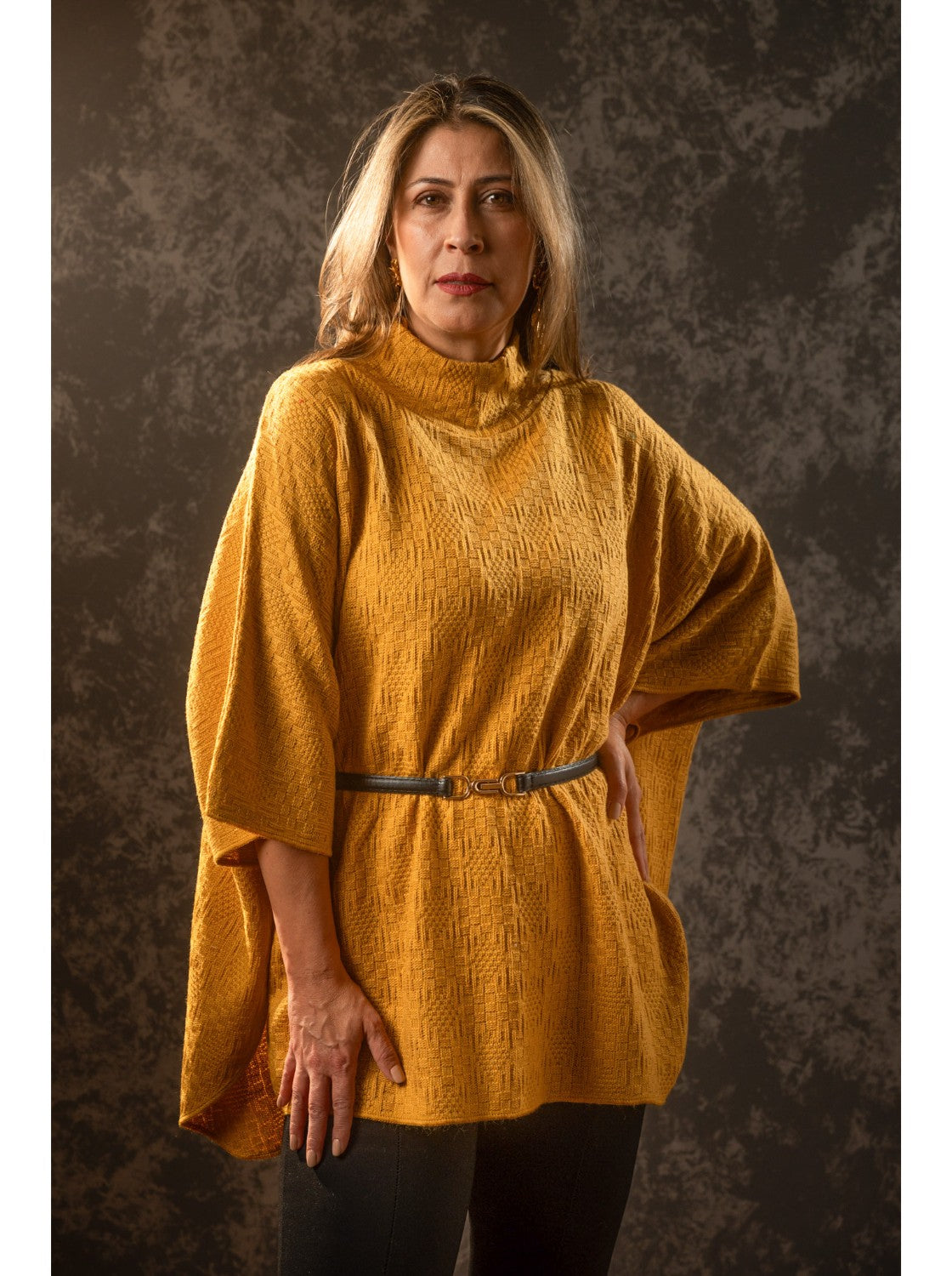 Ruana para mujer. Nevada Mostaza