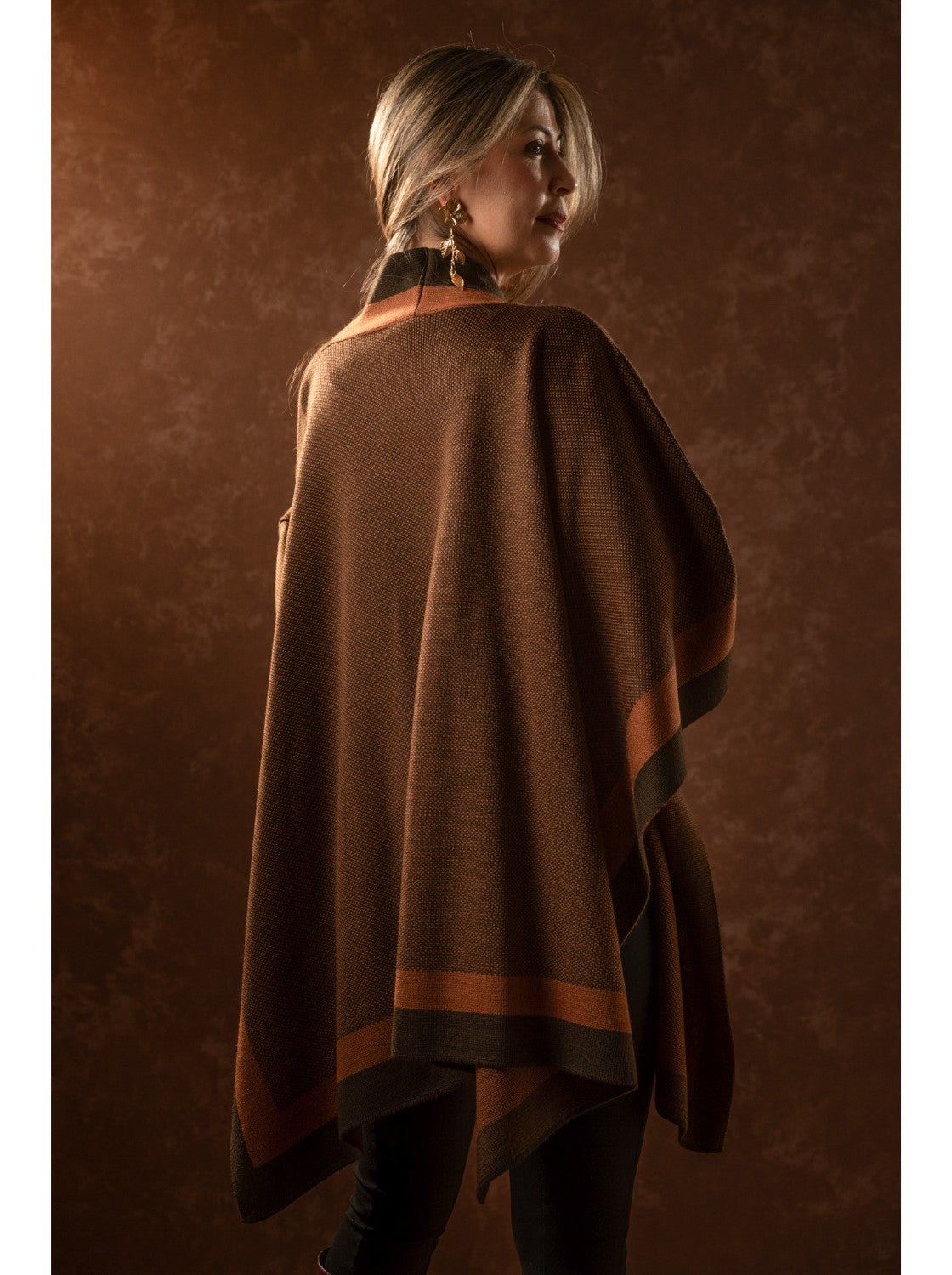 Ruana Tipo chal. Paipa Cafe-Miel