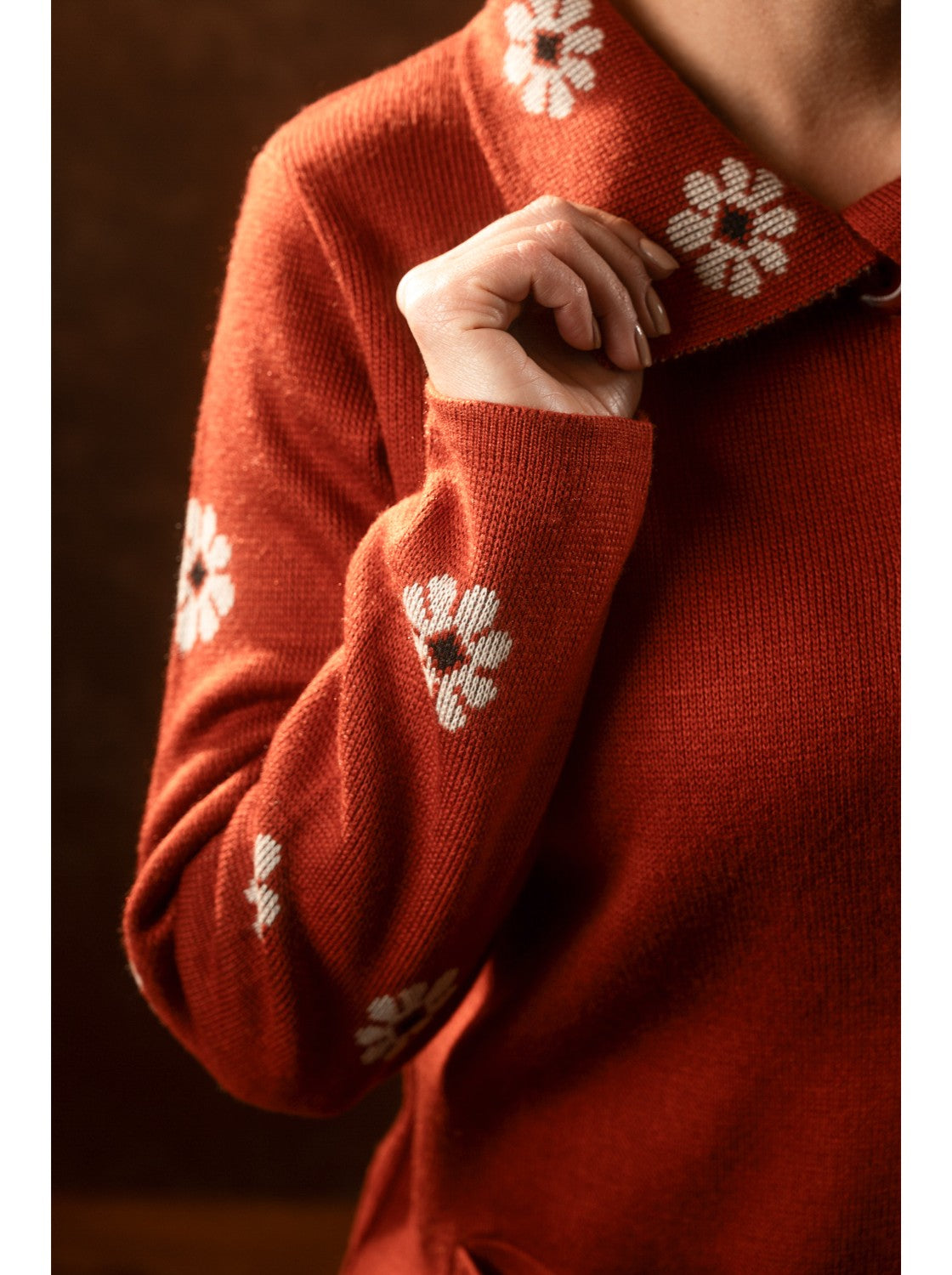 Sueter para dama. Mechitas Terracota-Habano