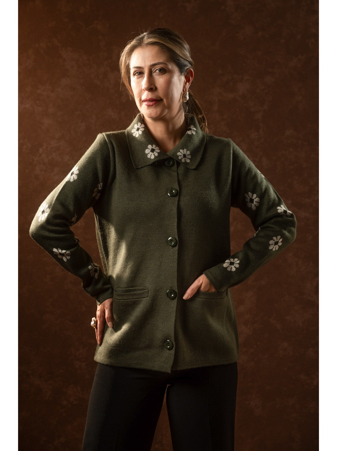 Sueter para dama. Mechitas Verde-Habano