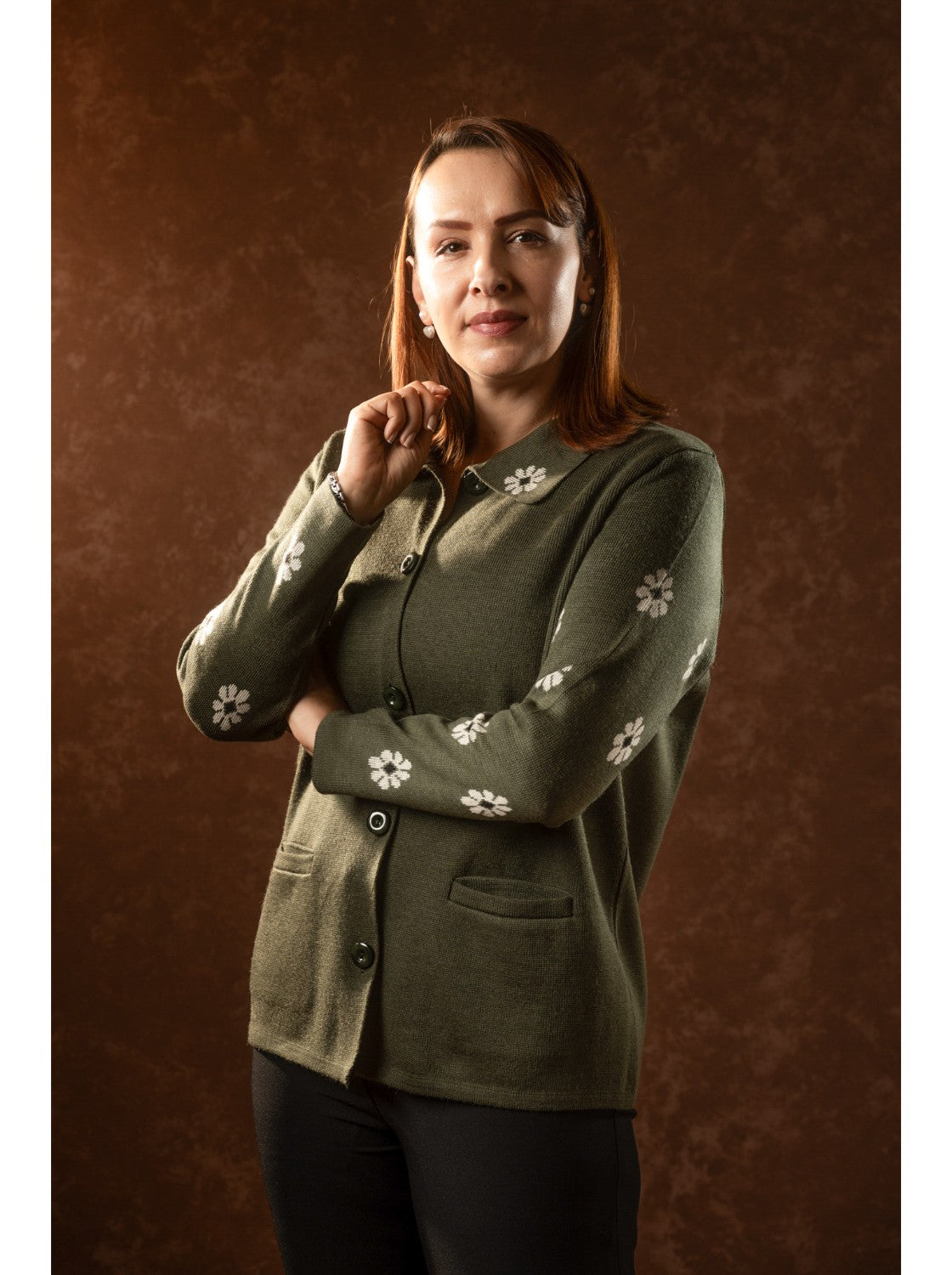 Sueter para dama. Mechitas Verde-Habano